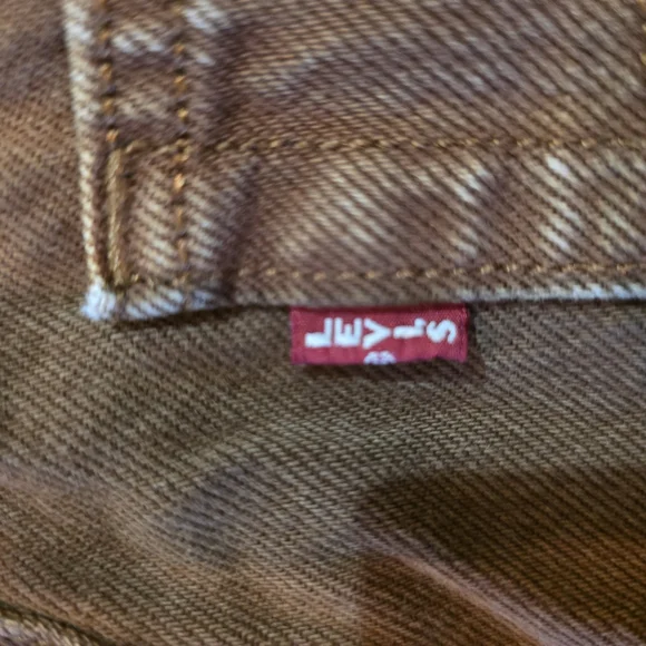 Levi's Brown Denim Shorts Size 32 - Picture 6 of 12